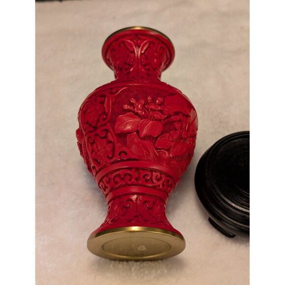 Hand-Carved Red Cinnabar Vase With Brass Lining & Black Base Stand Asian Decor - Picture 5 of 8
